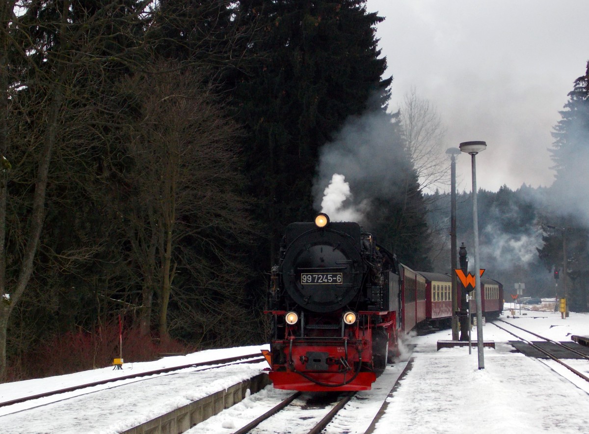 99 7245-6 bei der Einfahrt in Drei-Annen-Hohne am 6.1.2015.Fotograf war mein Vater.