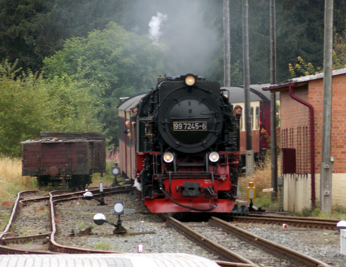99 7245-6 rollt mit P 8929 in den Bahnhof Benneckenstein am 13.08.2014 ein.Fotograf war mein Vater Stefan Marx