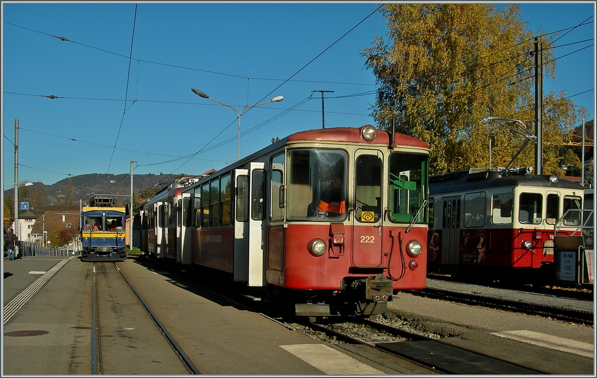 Abgehauen: als ich zur Arbeit ging und am Bahnhof von Blonay ankam, sah ich den MOB Tm 4, doch bis ich den Fotoapart bereit hatte, war der Tm 4 schon weg...
26. Nov. 2013