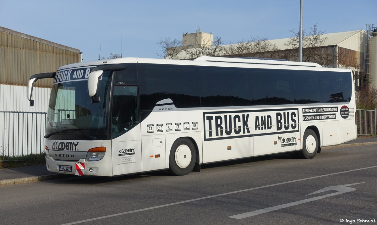 ACADEMY Fahrschule Lutz aus Stuttgart | S-AL 1199 | Setra 415 GT | 28.03.2021 in Stuttgart