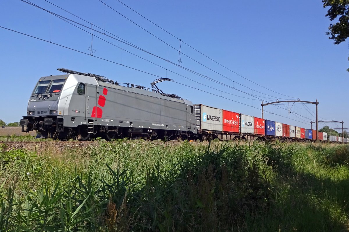 Akiem 186 359 durchfahrt mit ein KLV Oisterwijk am 28 Juni 2019.