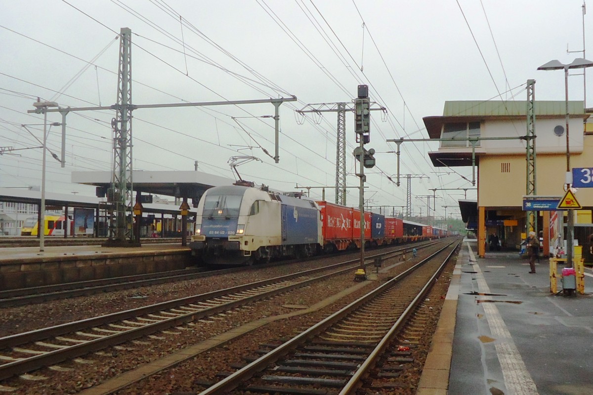 Alles anderes als schnes knnte Mann das Wetter am 1 Juni 2013 bezeichnen. Dies gilt jedocht nicht fr WLB U2-020, der am diesen Tag Fulda durchfuhr. Leider war die regen der Aufstoss zum beruchtigen Hochwasser in die Tale der Elbe und Saale.