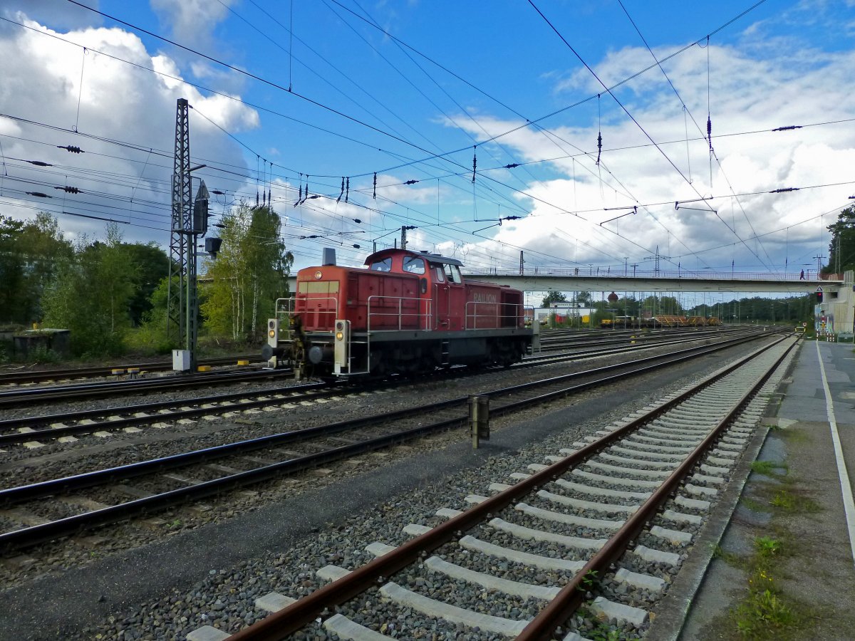 Am 02.10.2019 rollte 294 860 am Haltepunkt Duisburg-Entenfang vorbei.