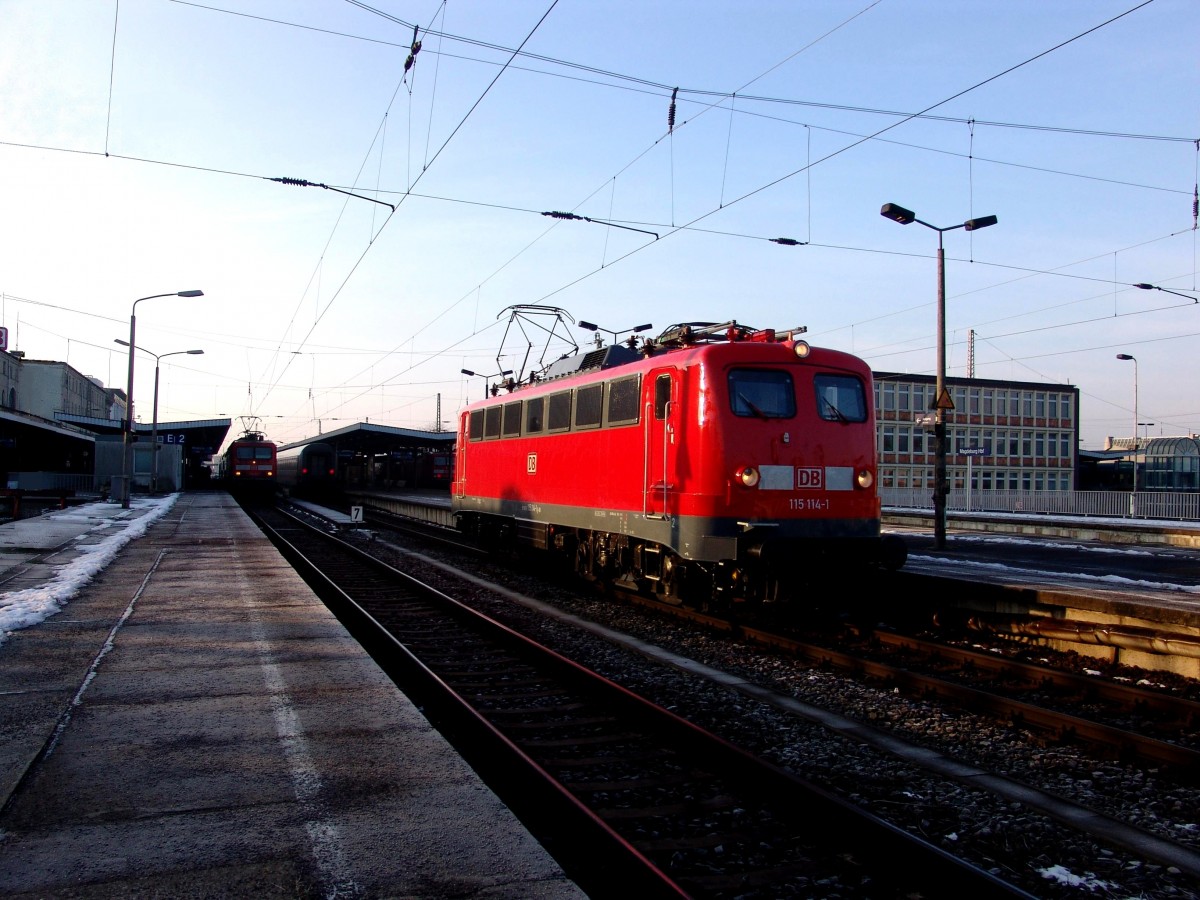 Am 05.02.2014 fuhr 115 114-1 aus dem Magdeburger Hauptbahnhof in die Abstellung. 