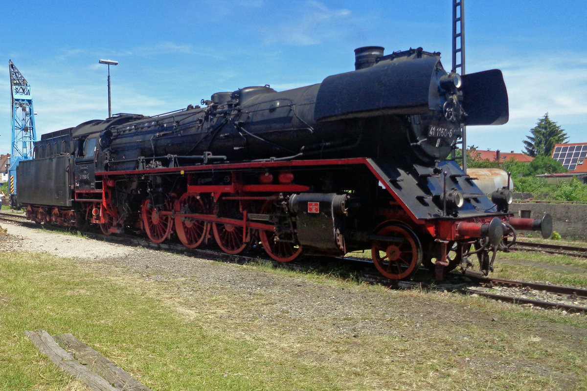 Am 1 Juni 2019 sonnt sich 41 1150 ins BEM in Nördlingen.