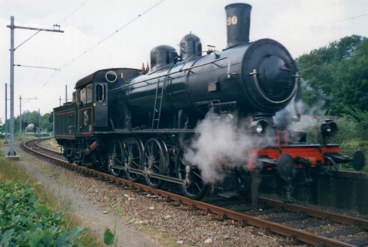 Am 13 Augustus 2005 lauft ex-SJ 1090 um in Kerkrade.