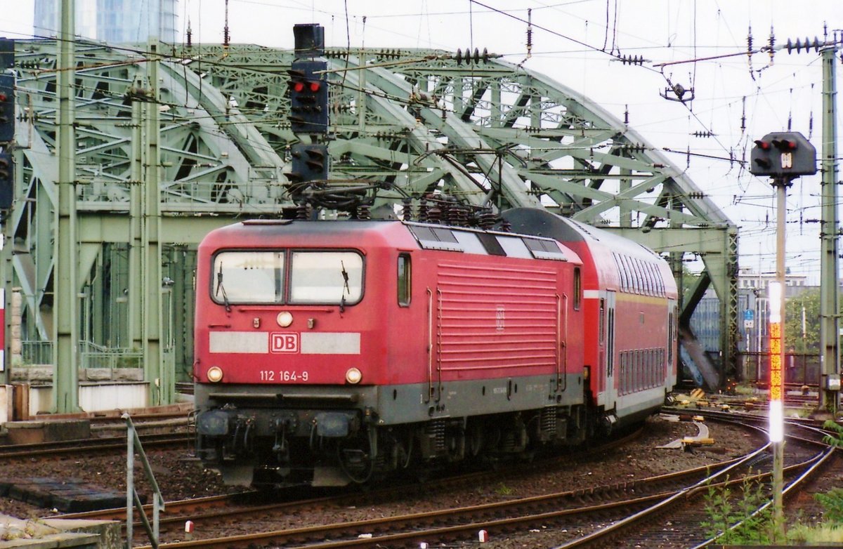 Am 14 Mai 2009 treft 112 164 in Köln Hbf ein. 