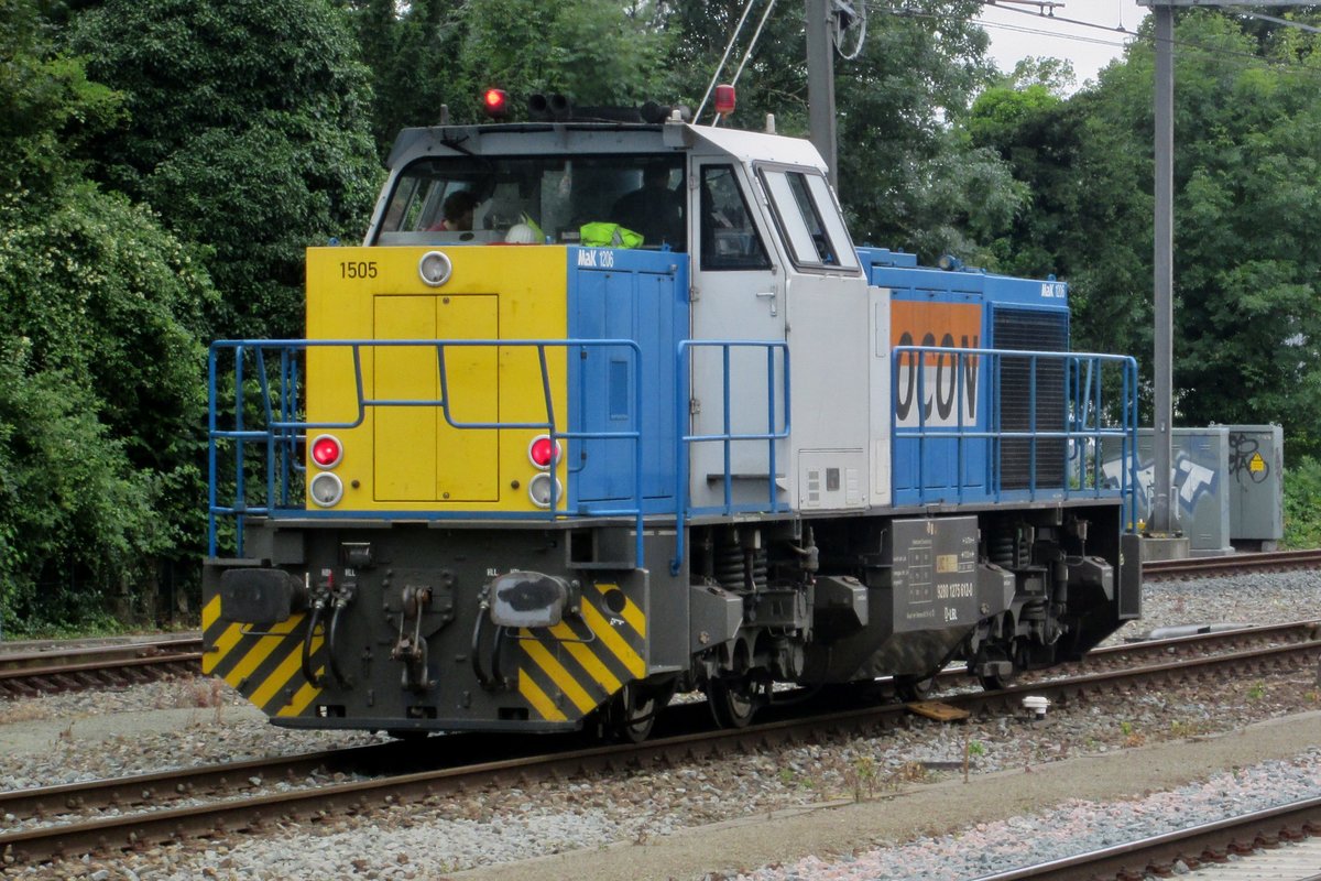 Am 16 Juli 2016 steht 1505 in Dordrecht Centraal.