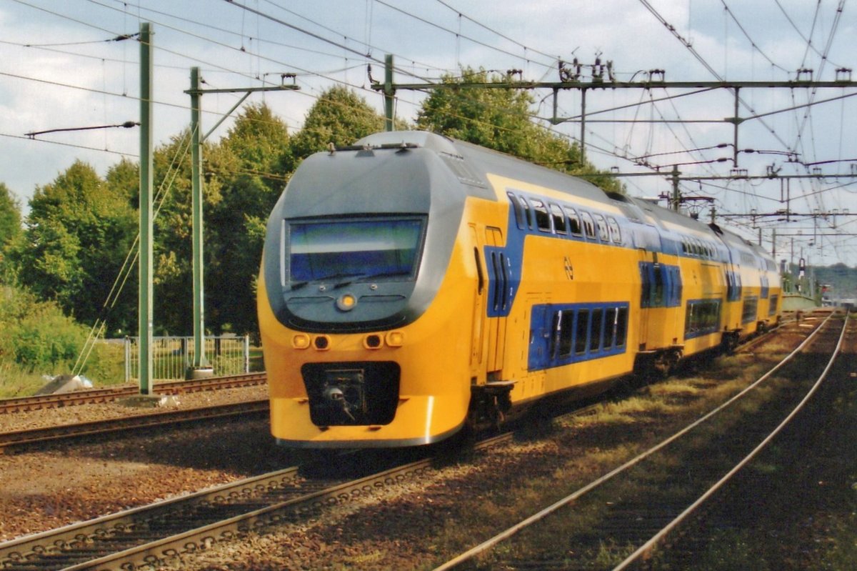 Am 18 Oktober 2005 durchfahrt 9428 Geldermalsen.