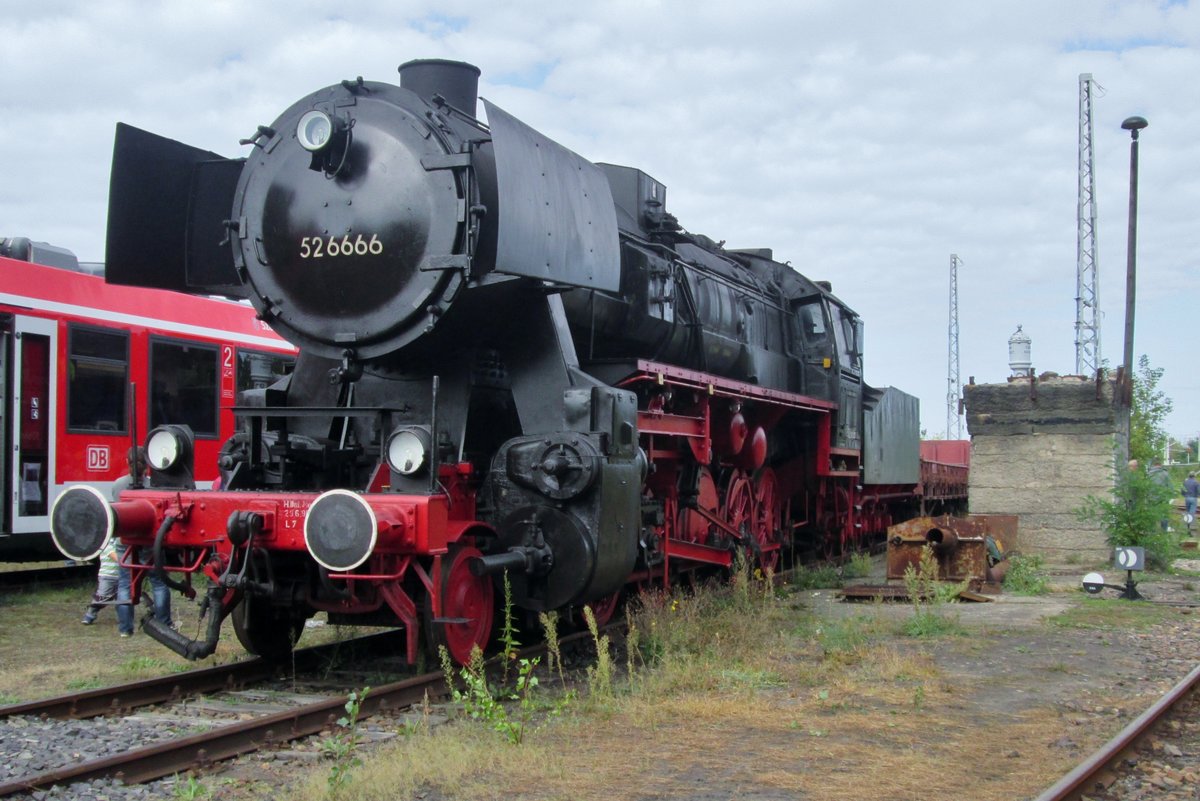 Am 18 September 2016 steht 52 6666 in Berlin-Schöneweide. 