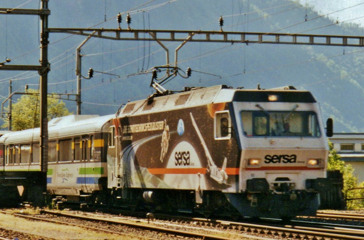 Am 19 Juni 2001 treft SOB 456 090 in Biberbrugg ein.