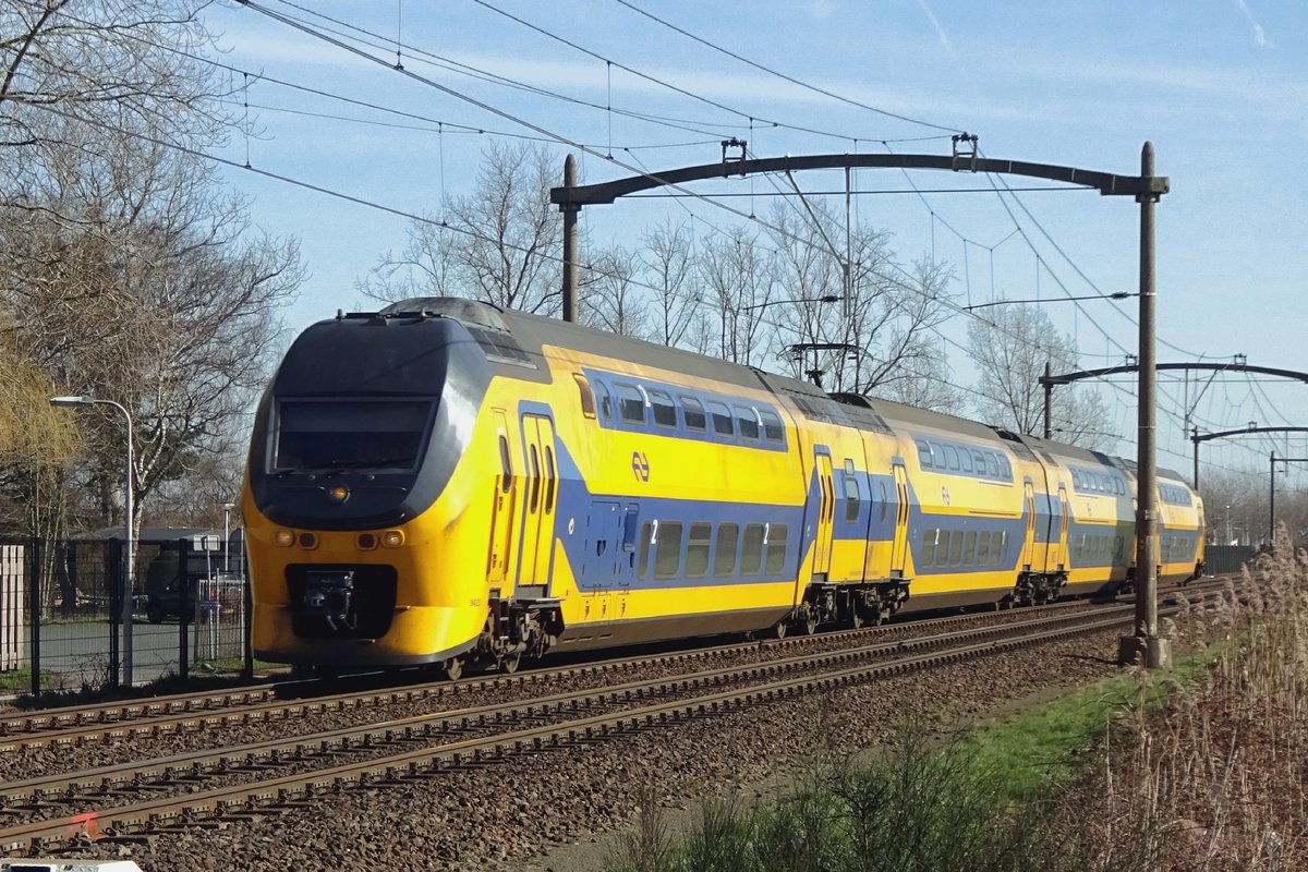 Am 21 Februar 2021 dönnert NS 9423 durch Hulten.