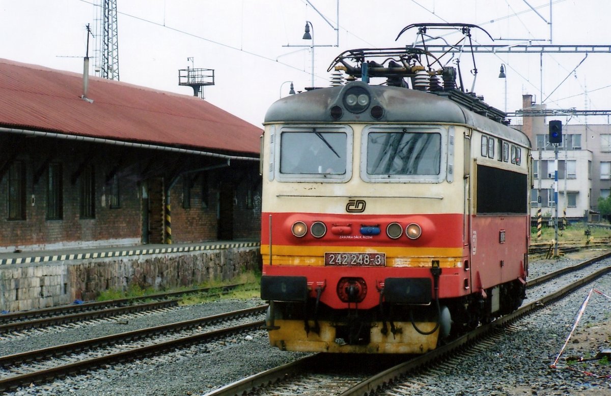 Am 22 Mai 2008 lauft CD 242 248 um in Breclav.