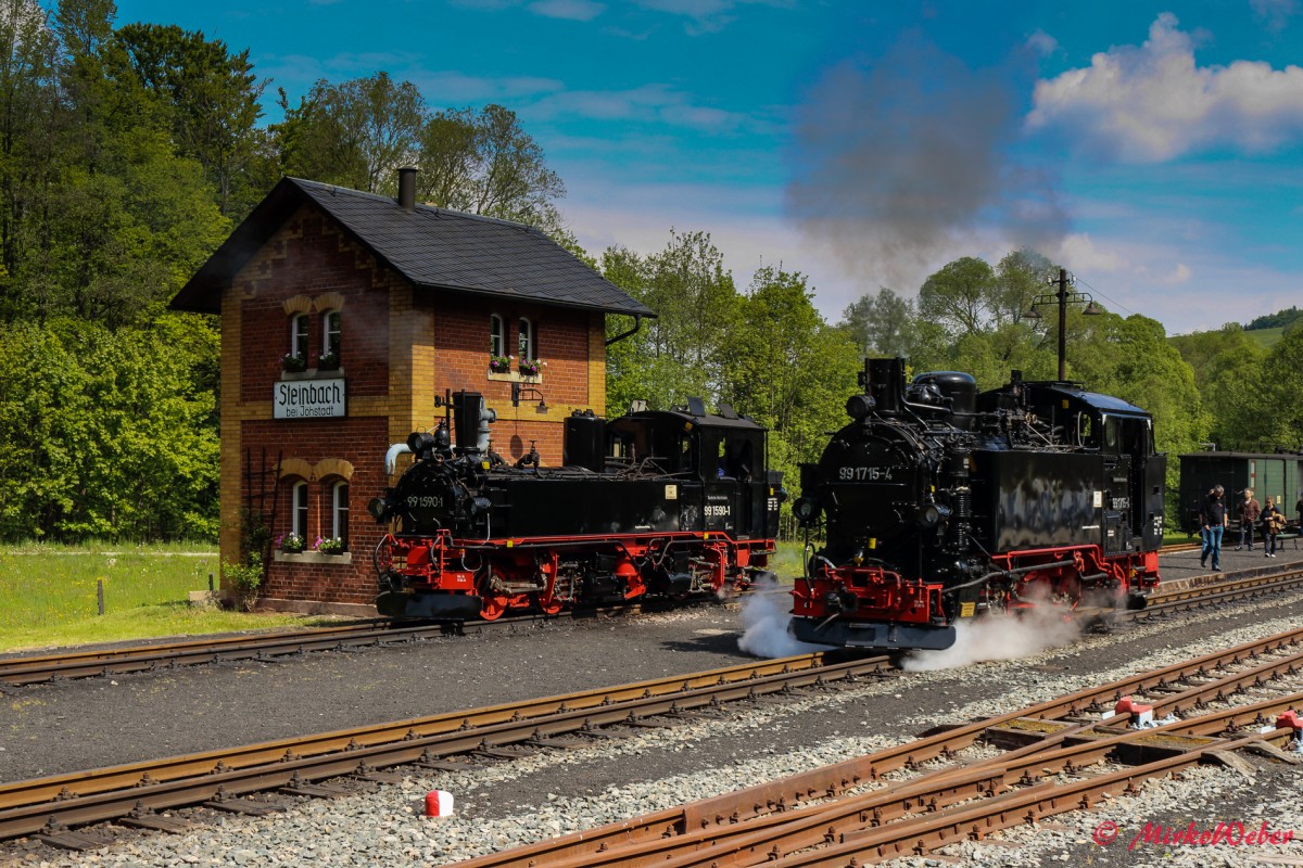 Am 23.05.2015 Beim Besuch der Pre�nitzer Schmalspurbahn zum Pfingstdampf/Bahnhofsfest
Hier Bahnhof Steinbach bei J�hstadt. Platz.3 (Bild des Monats) Mai.2015