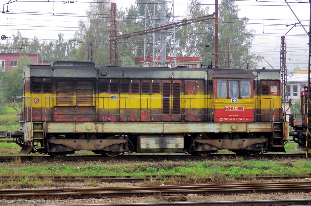 Am 24 September 2017 steht 742 322 in Ceska Trebova.