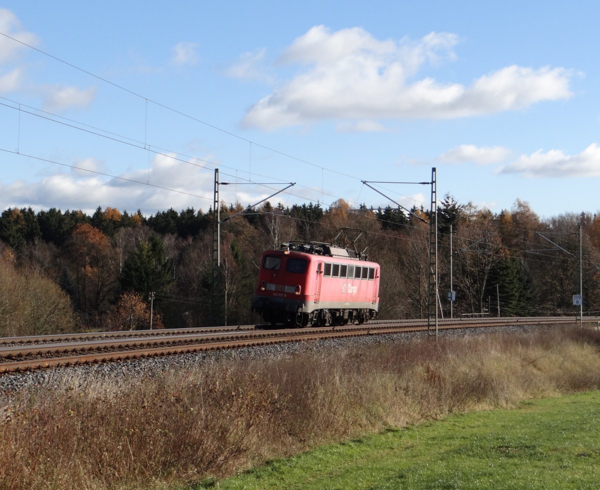 Am 25.11.13 hatte die 140 172 Testfahrten zwischen Plauen/V. und Hof. Hier zusehen in Oberj�ssnitz/V.