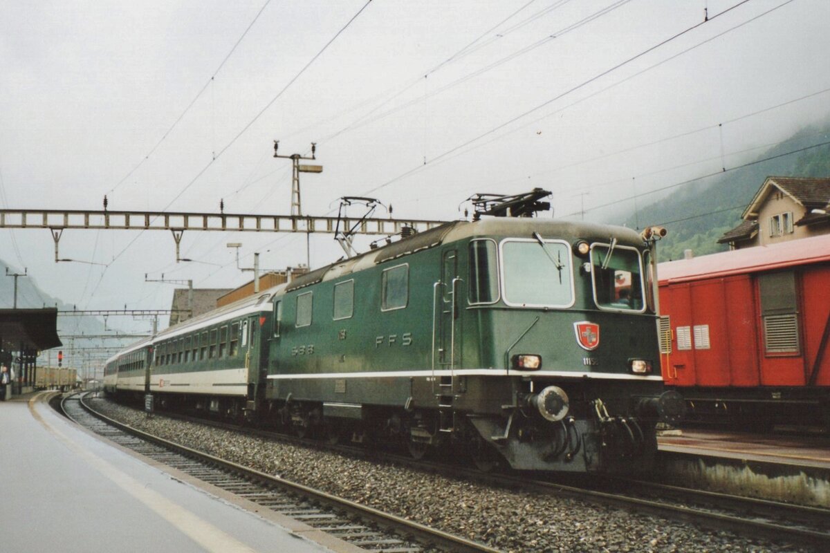 Am 27 Mai 2007 steht 11158 in Erstfeld mit ein IR nach Chiasso.
