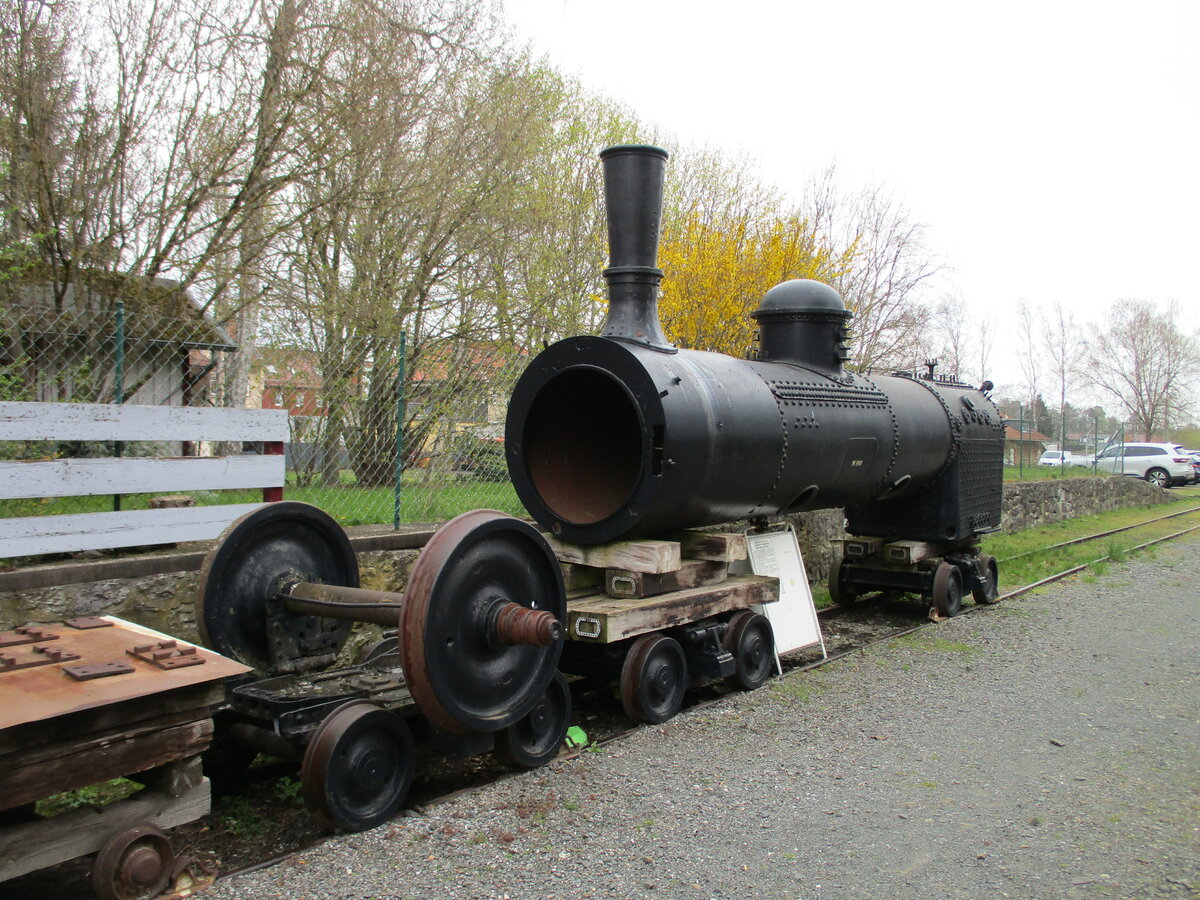 Am 28.April 2023 fuhr ich von Thüringen nochmal in den Harz zur HSB.In Hasselfelde ist dieser Dampfkessel zufinden.