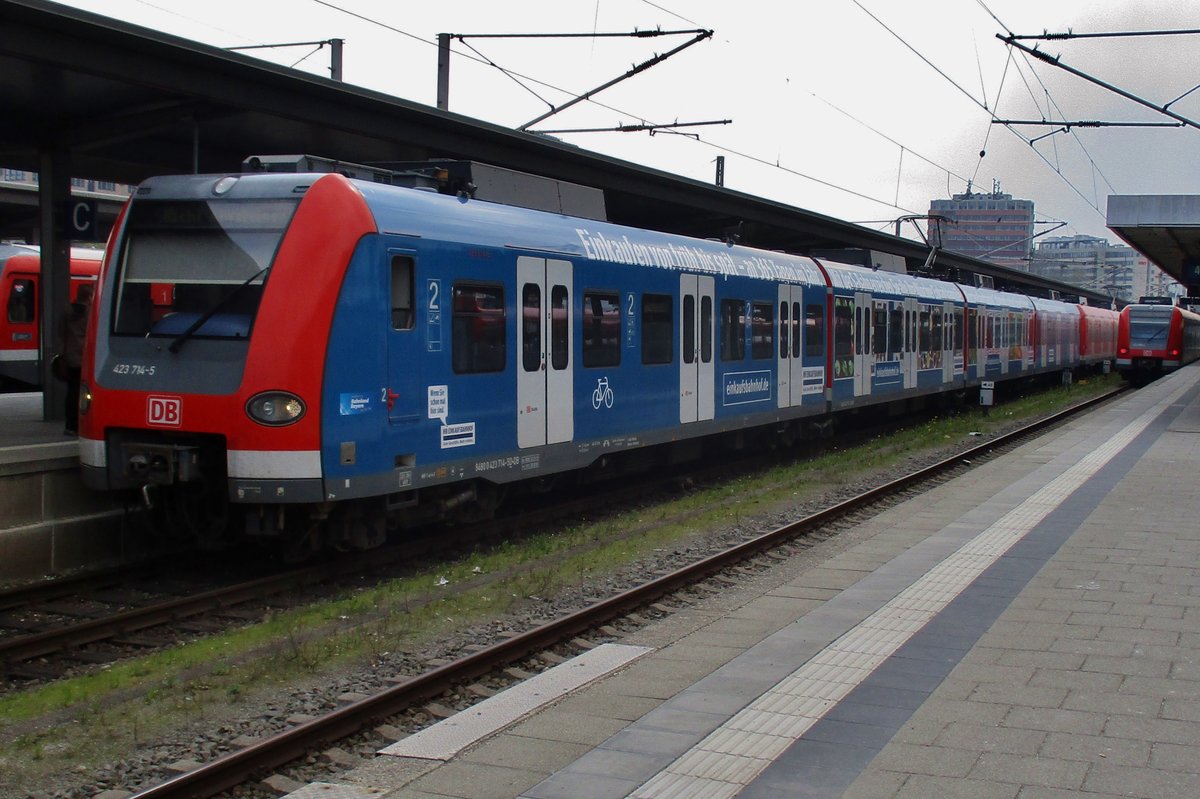 Am 3 April 2017 steht 423 714 in München Ost.