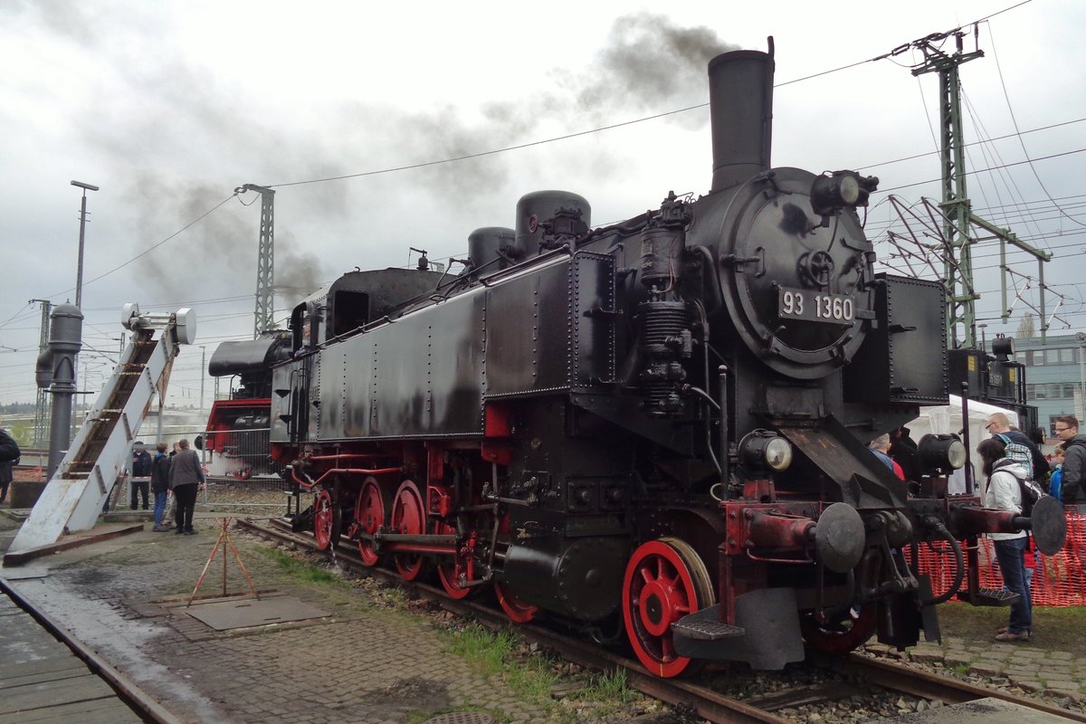 Am 8 April 2018 steht 93.1360 in Dresden-Altstadt. 