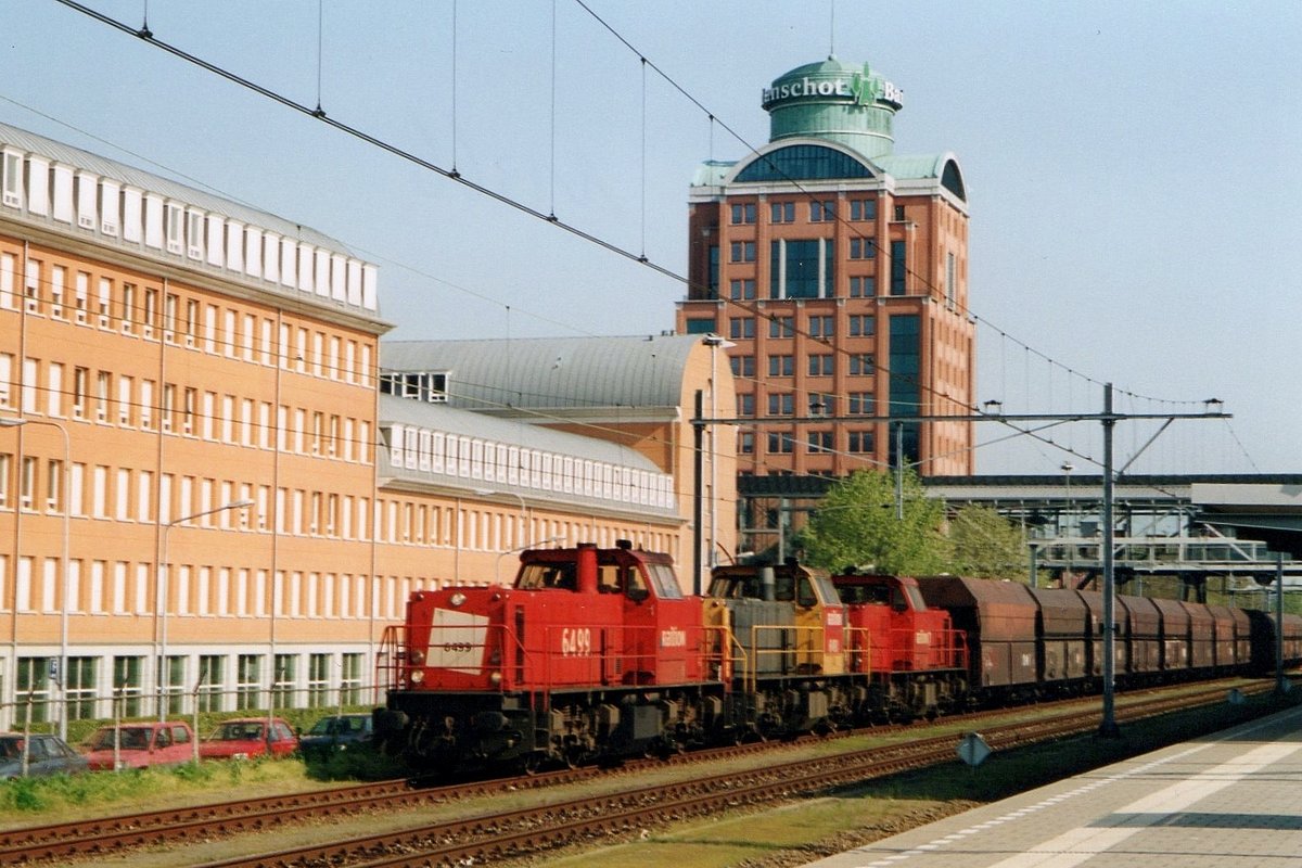 Am 9 Februar 2006 durchfahrt Railion 6499 ´s Hertogenbosch.