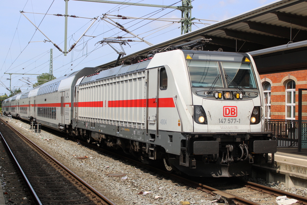 Am Mittag des 09.06.2023 war ich Happy als IC 2239 von Rostock Hbf nach Leipzig Hbf mit 147 577-1 bespannt war.