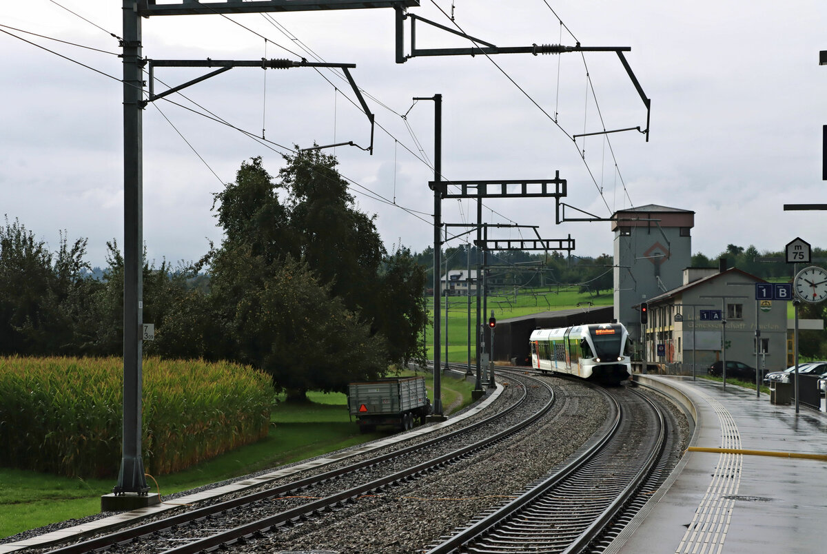 An der ehemaligen BT-Strecke Romanshorn - St.Gallen: Einfahrt des Thurbo GTW 2/8 796 in Muolen. 7.Oktober 2021 
