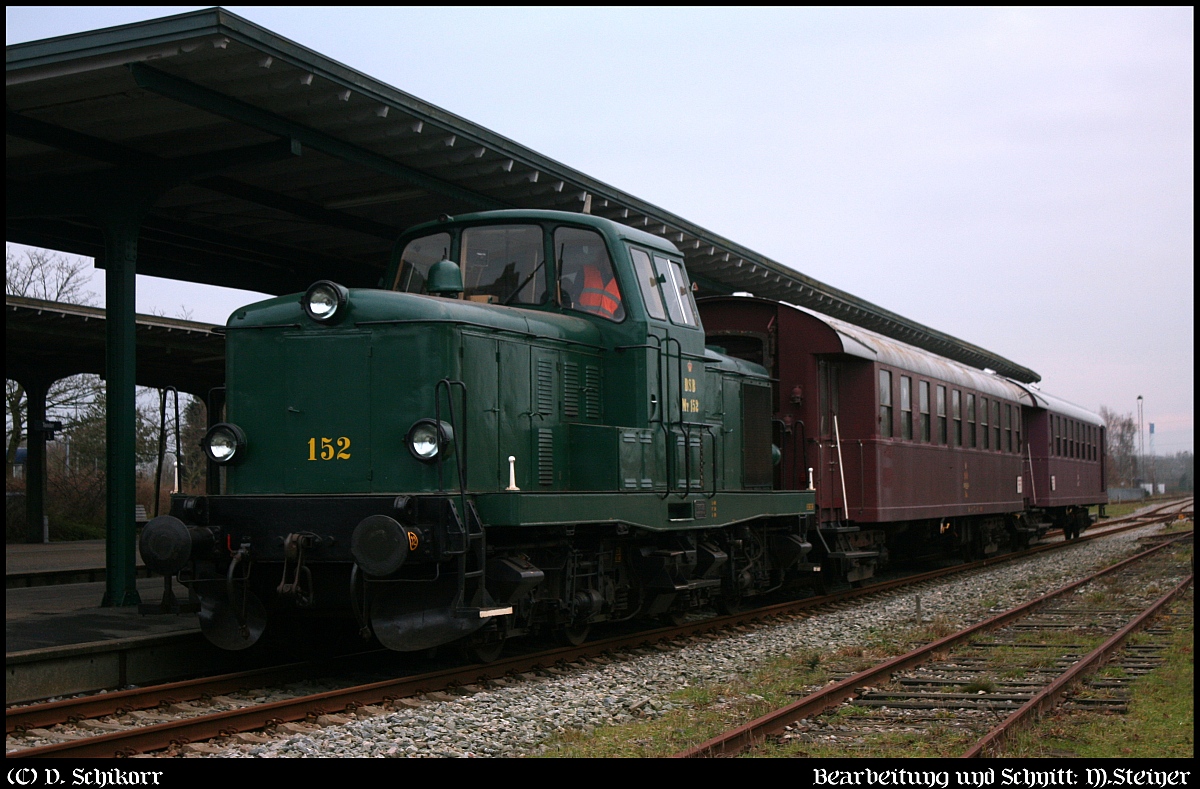 Ankunft der DSB/DJK MT 152 mit einem Sonderzug anlässlich einer Weihnachtssonderfahrt. Tønder 14.12.2014