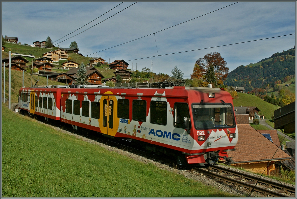 AOMC (TPC) Beh 4/8 592 bei  En Charnet .
25. Okt. 2013