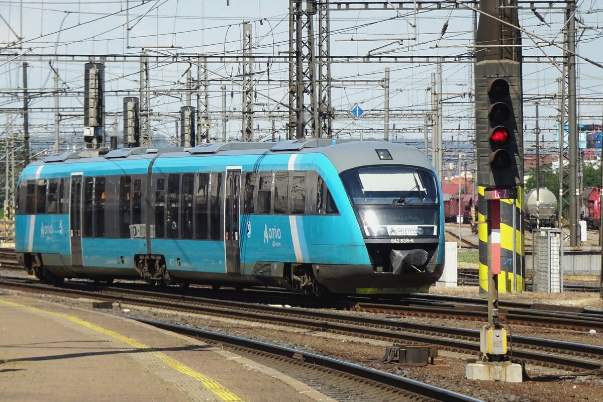 Arriva 642 838 durchfahrt Praha-Liben am 12 JUni 2022.