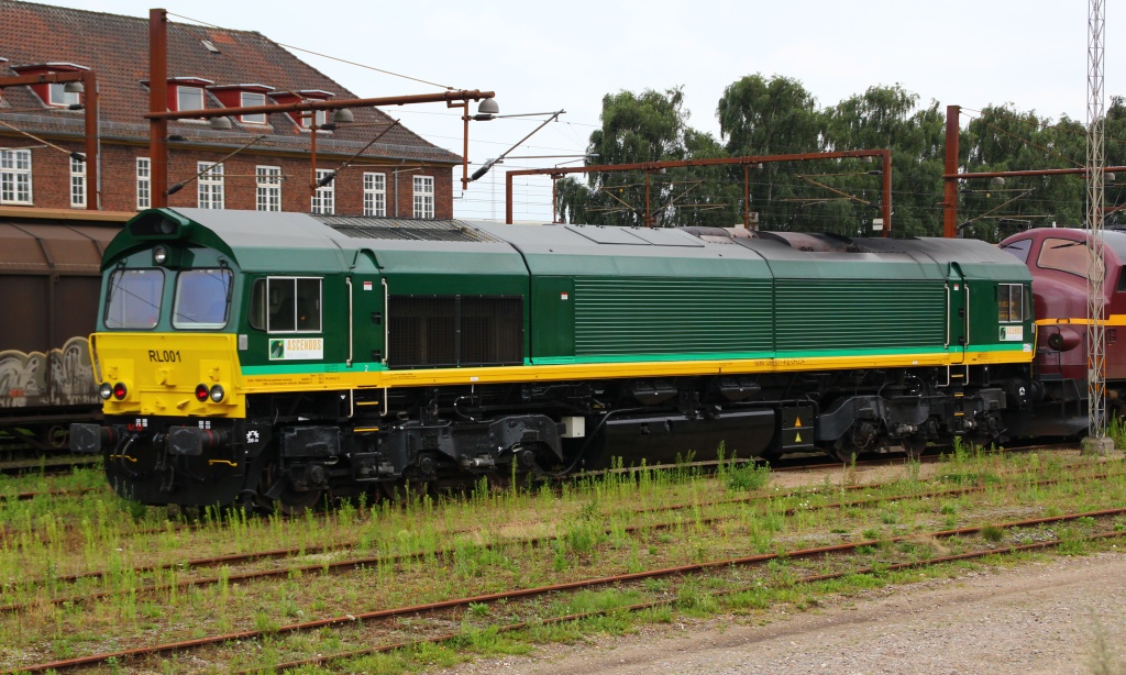 Ascendos/CFL Cargo RL001/266 031-4 steht abgestellt im Gbf Padborg. 02.08.12