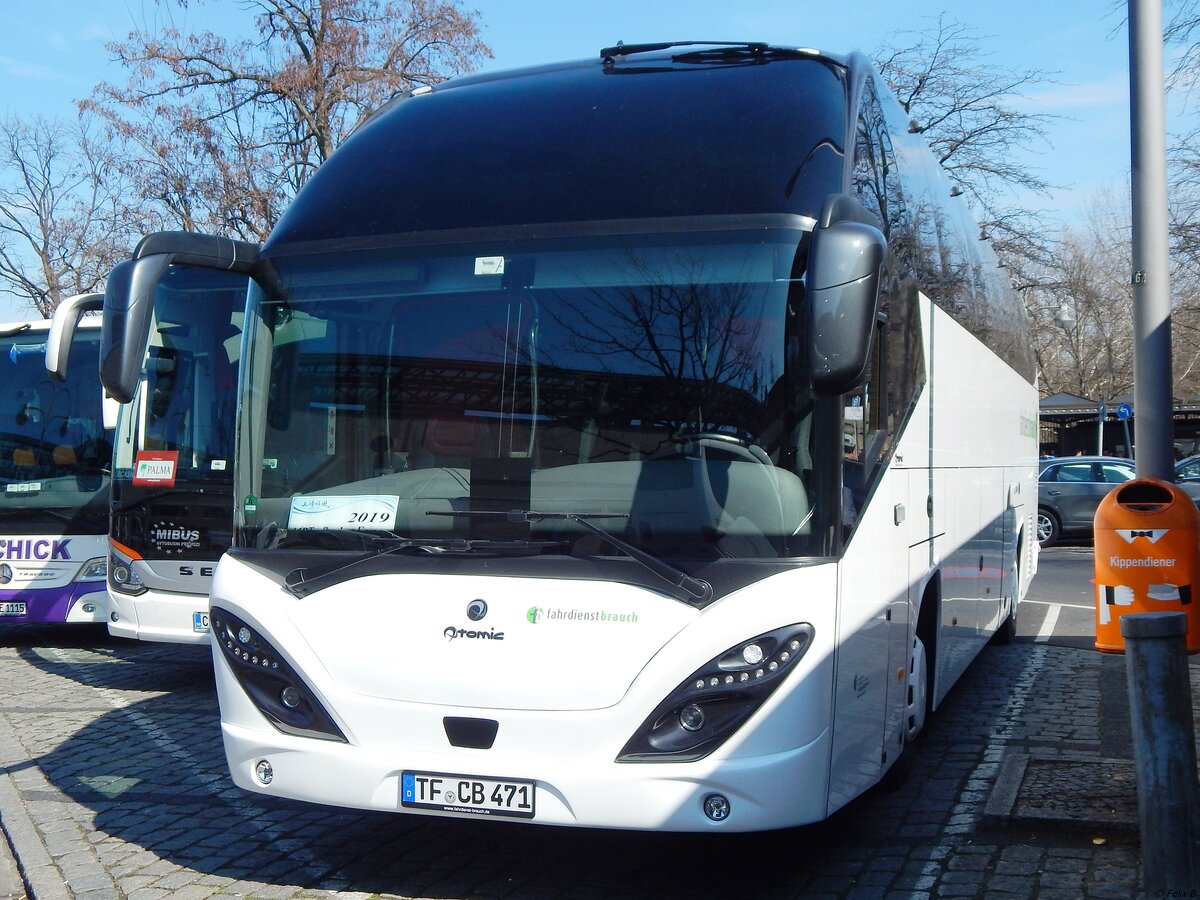 Atomic 8 von Fahrdienst Brauch aus Deutschland in Berlin.