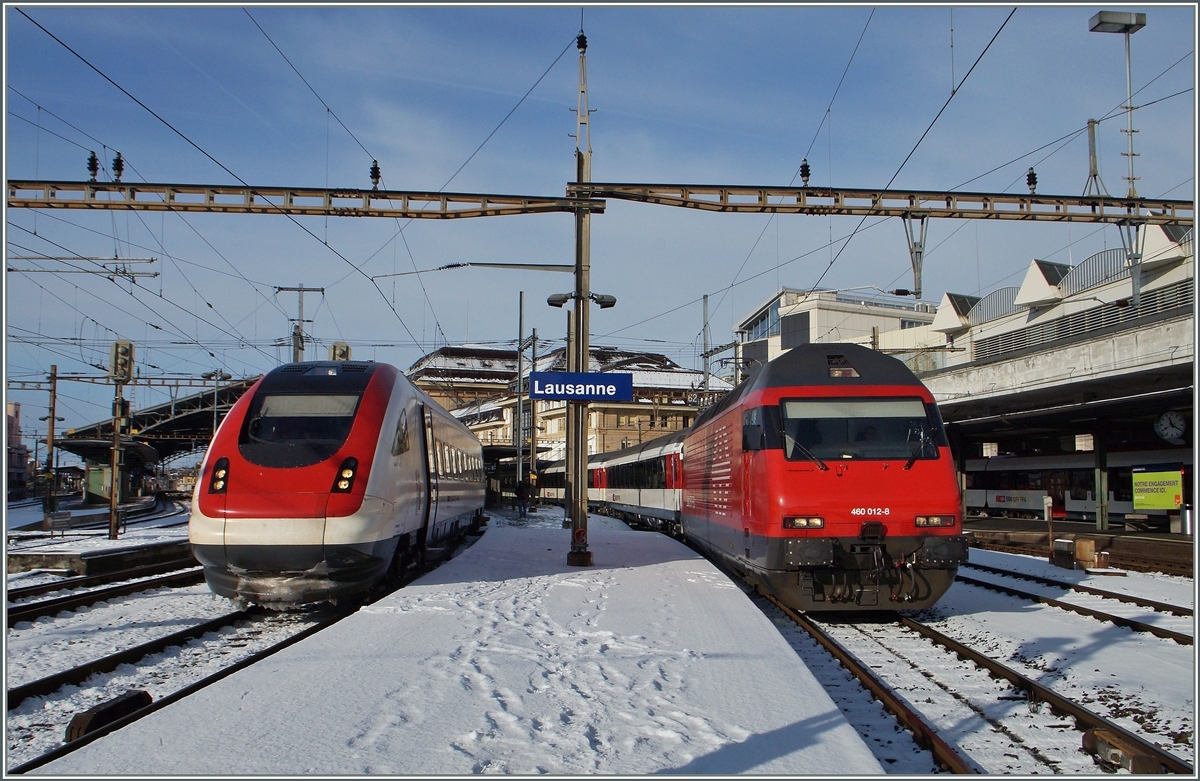 Auch in Lausanne kann es schneien - der ICN hat sein Ziel erreicht und vermittelt Anschluss an den IR Richtung Wallis.
29. Dez. 2014