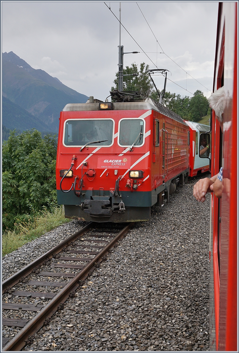 Auf der Fahrt Richtung Brig kreuzt unser Zug in Münster die MGB HG 4/4 II mit ihrem Gegenzug. 

31. Aug. 2019