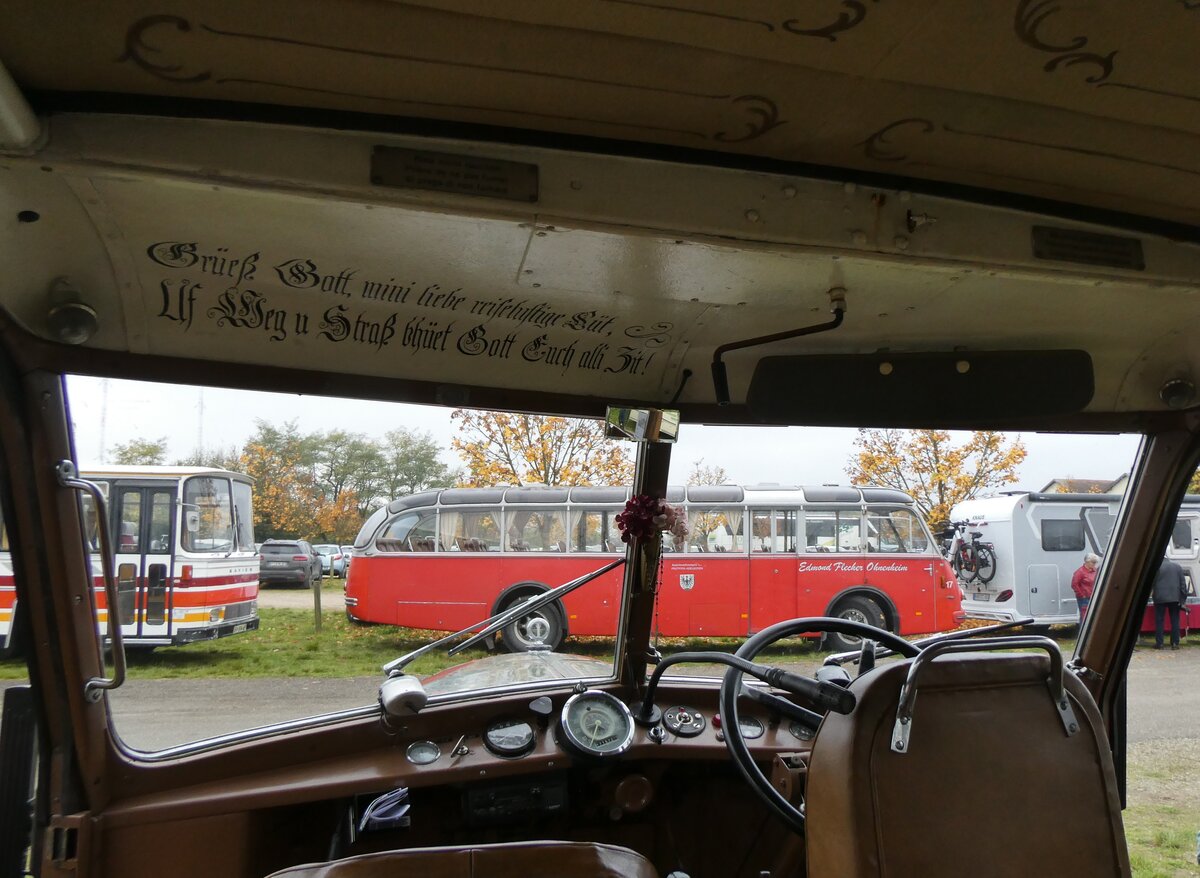 Aus der Schweiz: (268'694) - Lorenz, Lyssach - BE 2548 U - Saurer/Saurer (ex Geiger, Adelboden Nr. 8; ex P 1997) am 26. Oktober 2024 in Kintzheim, Cigoland (Innenaufnahme)