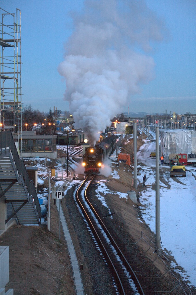 Ausfahrt in Radebeul Ost 06.02.2013  17:28 Uhr