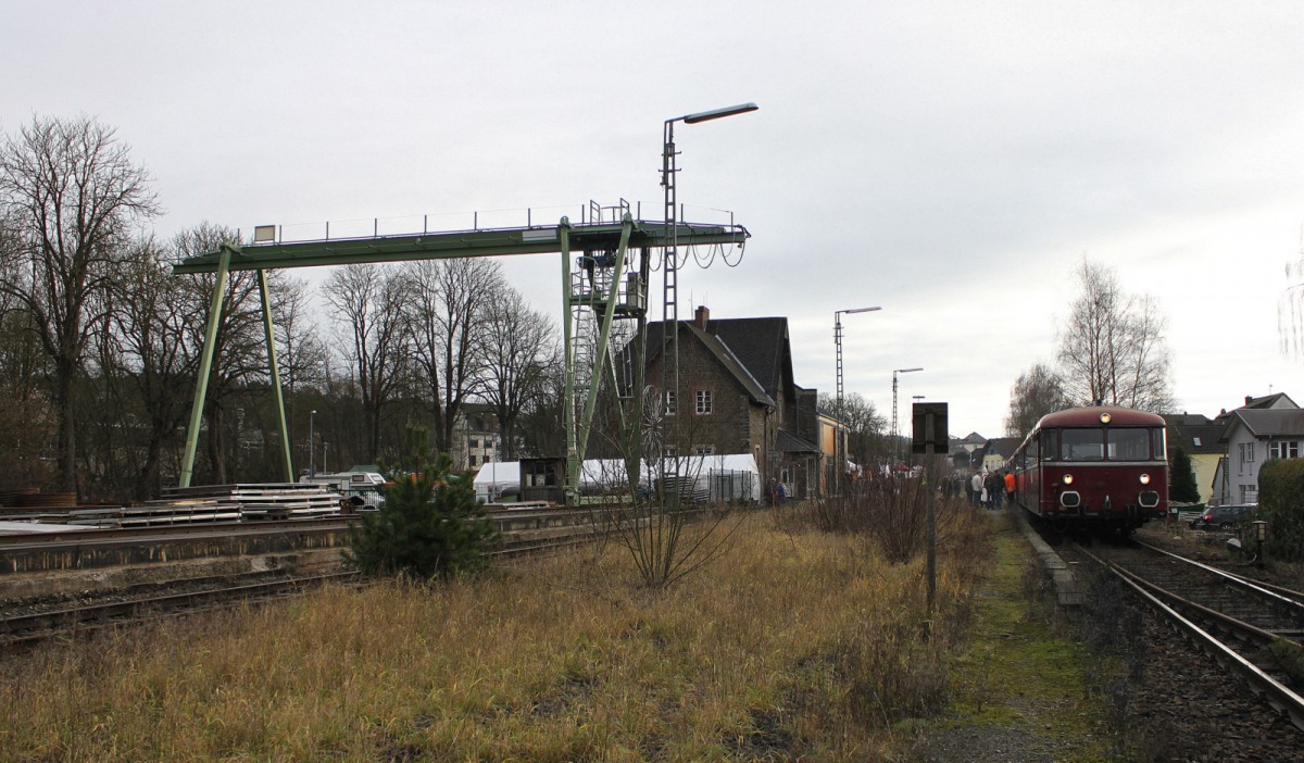 Bahnhof Puderbach mit Sonderzug (15.12.2013)