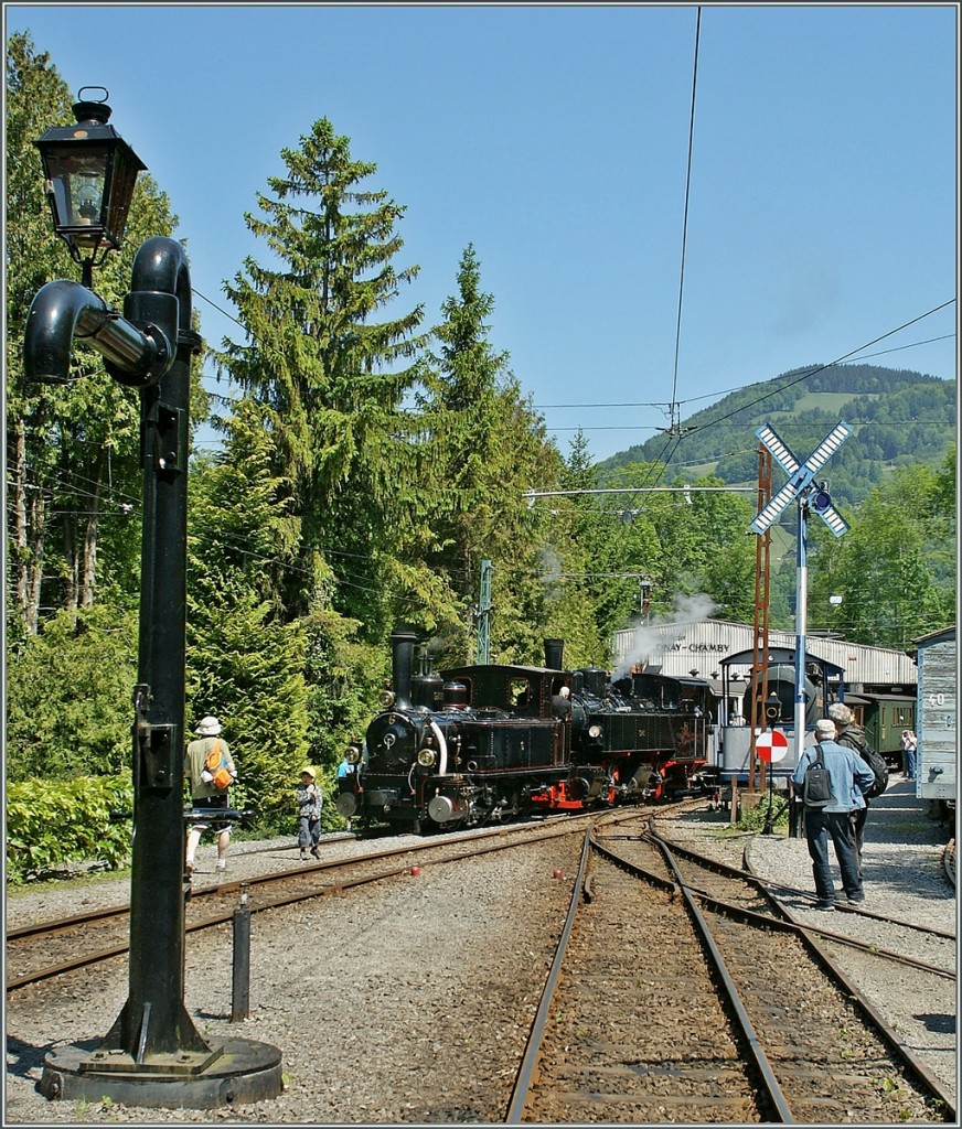 Bei Bahnfesten ist der  Gleisbereich  nicht ganz so eng zu sehen...
B-C Musemu in Chaulin, am 27. Mai 2012