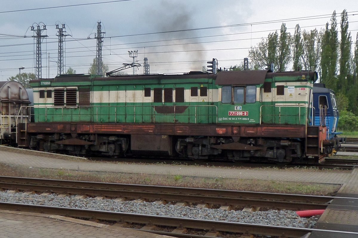 Beinahe überraschte mir 771 099 in Ostrava hl.n. am 26 Mai 2015.