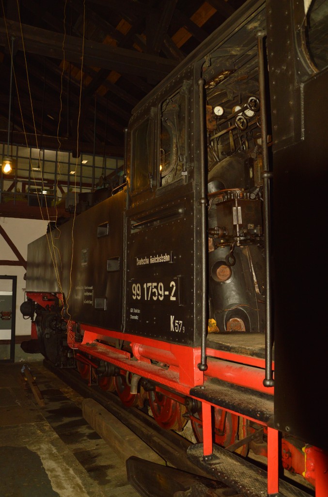 Blick auf 99 759 im Rittersgr�ner Lokschuppen am 23.10.2015