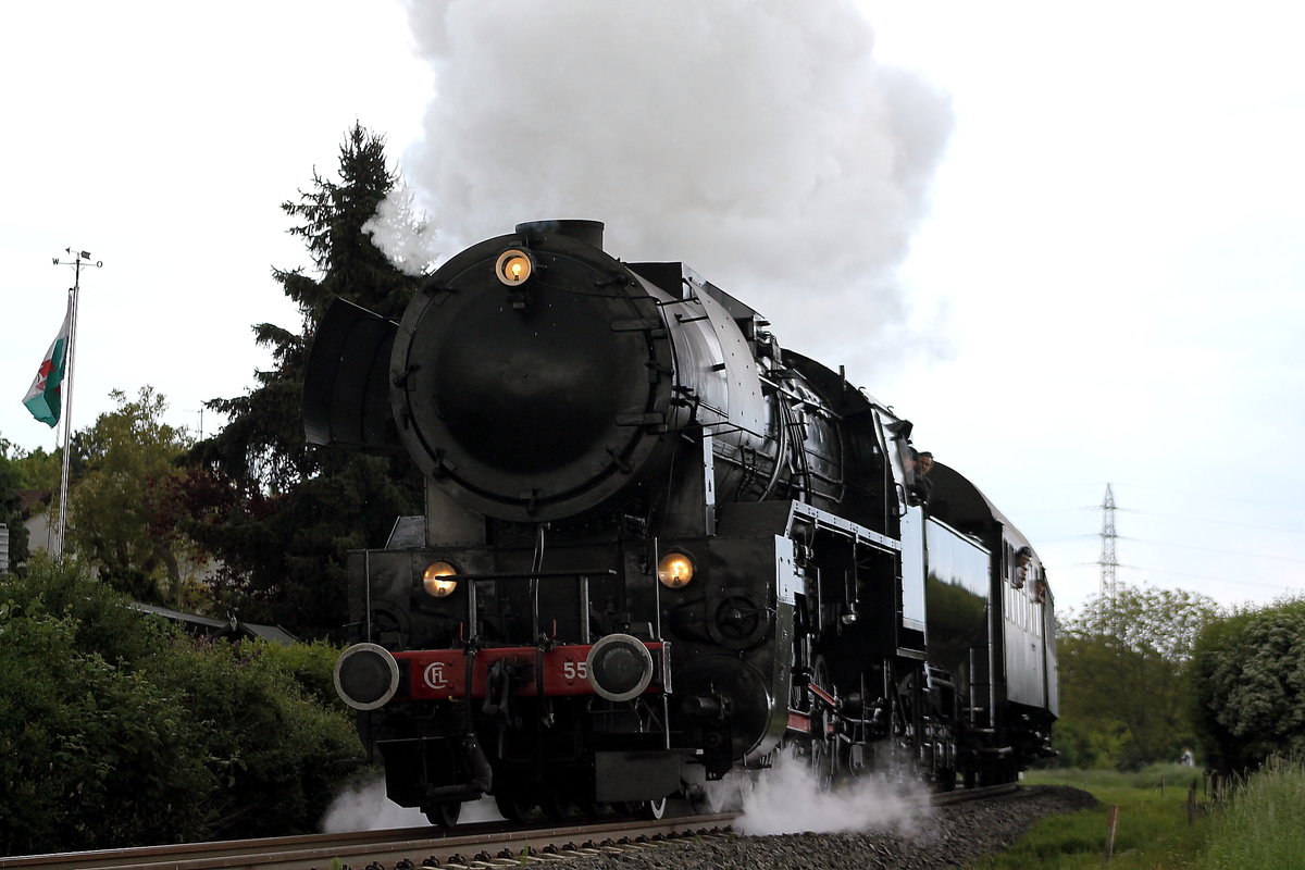 BR 42 aus Luxenburg zu Gast auf der Strecke Frankfurt K�nigstein am 15.05.16