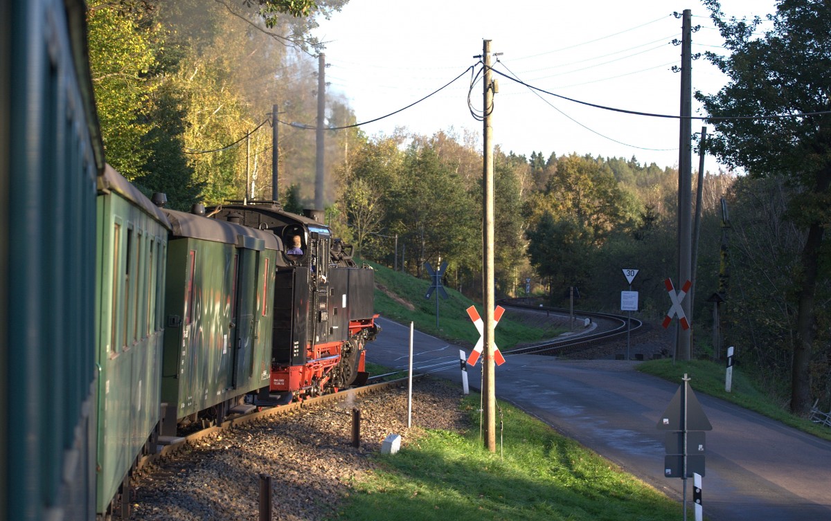 BÜ bei Seifersdorf.19.10.2014 17:32 Uhr.
