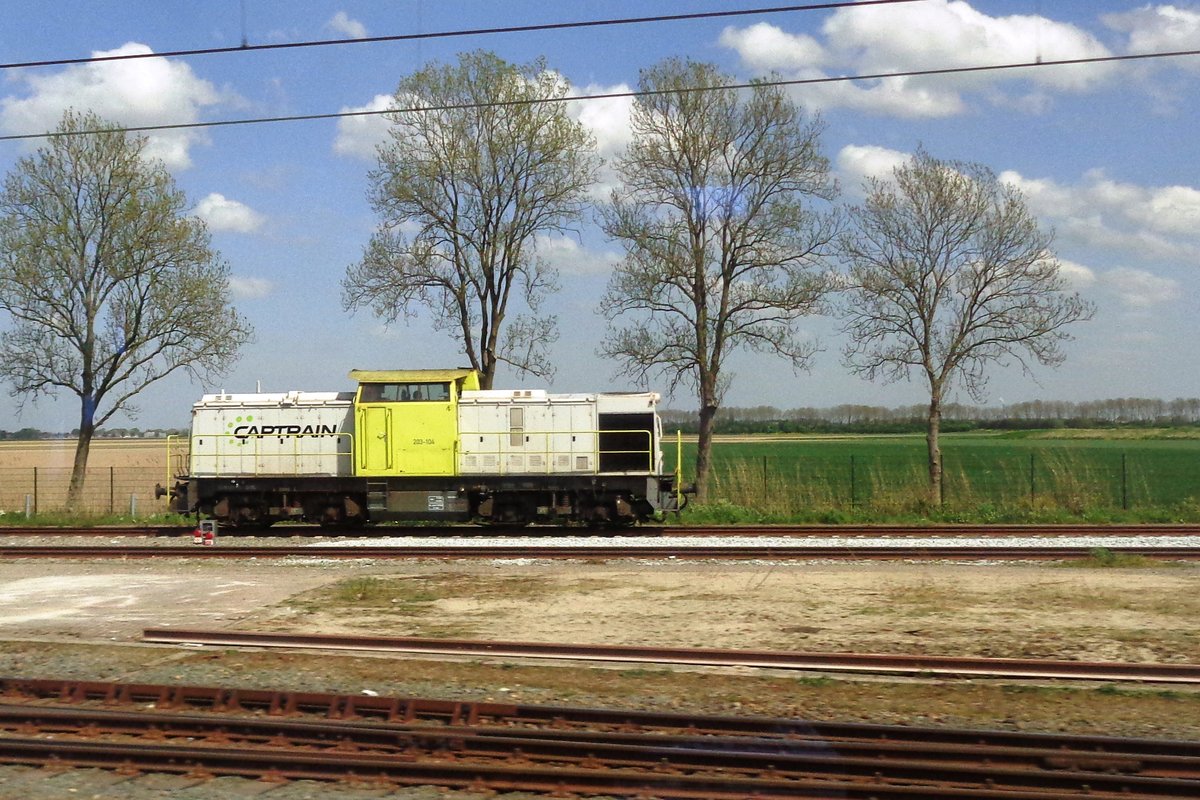 CapTrain 203-104 steht am 24 April 2019 in Lage Zwaluwe abgestellt.