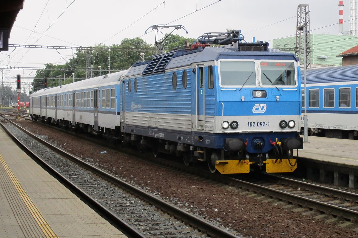 CD 162 092 treft am 15 Mai 2018 in Kolín ein. 