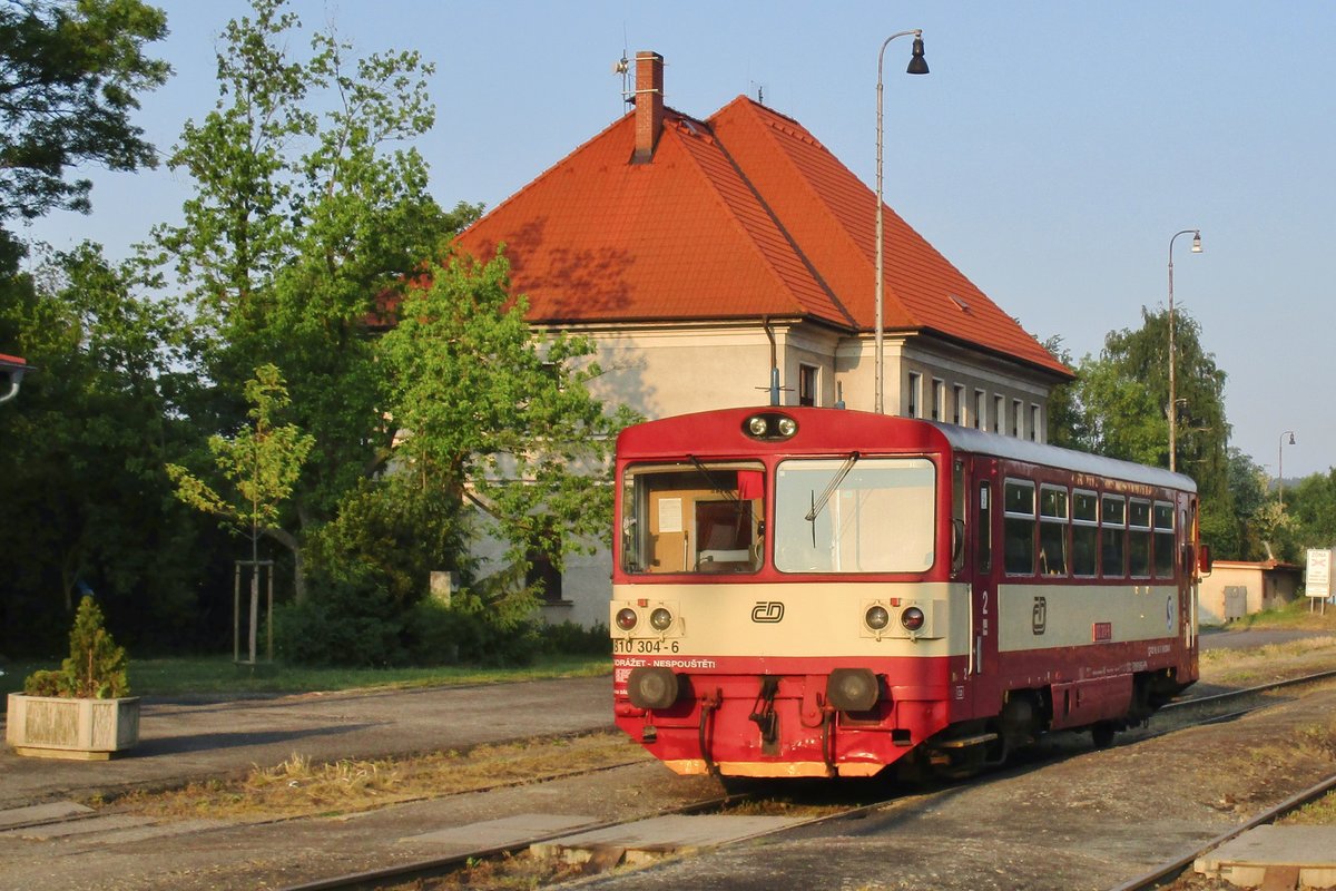 CD 810 304 steht am 14 Mai 2018 in Rakovnik.