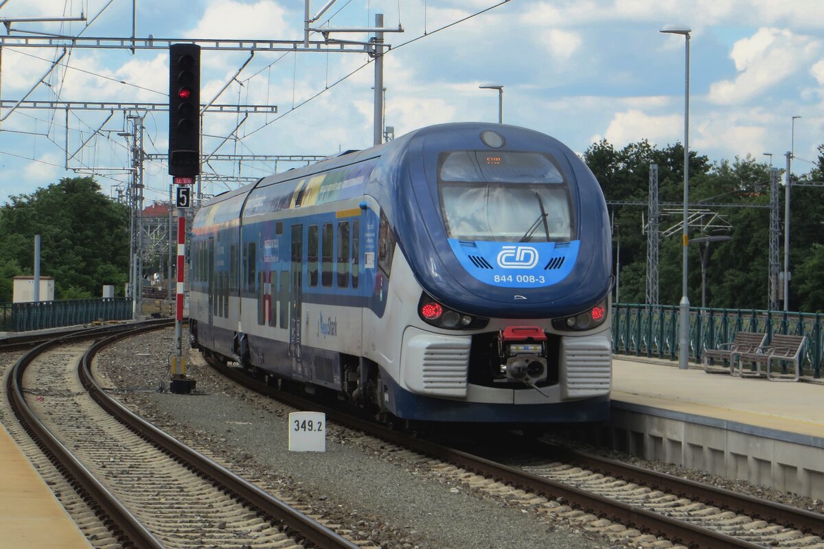 CD LINK 844 008 verlasst am 13 Juni 2022 Plzen hl.n.