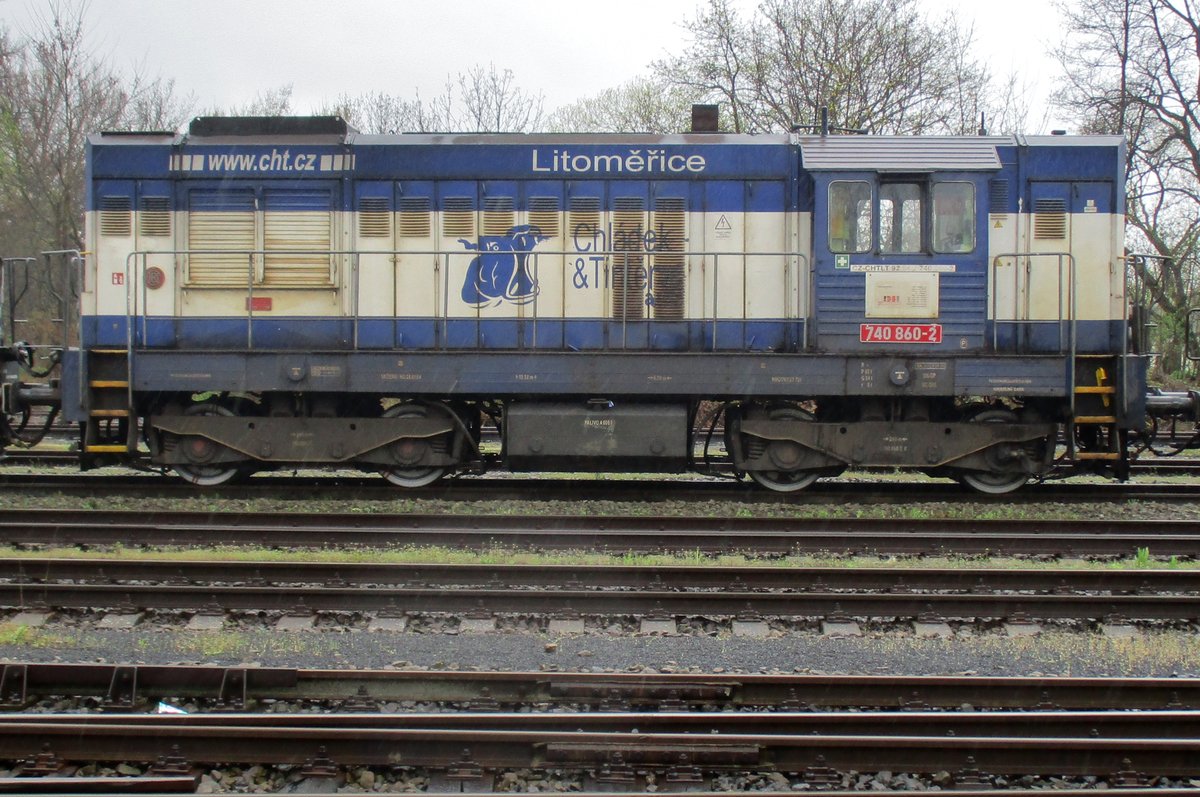 CHT 740 860 steht am verregneten 7 April 2017 in Decin-Vychod.