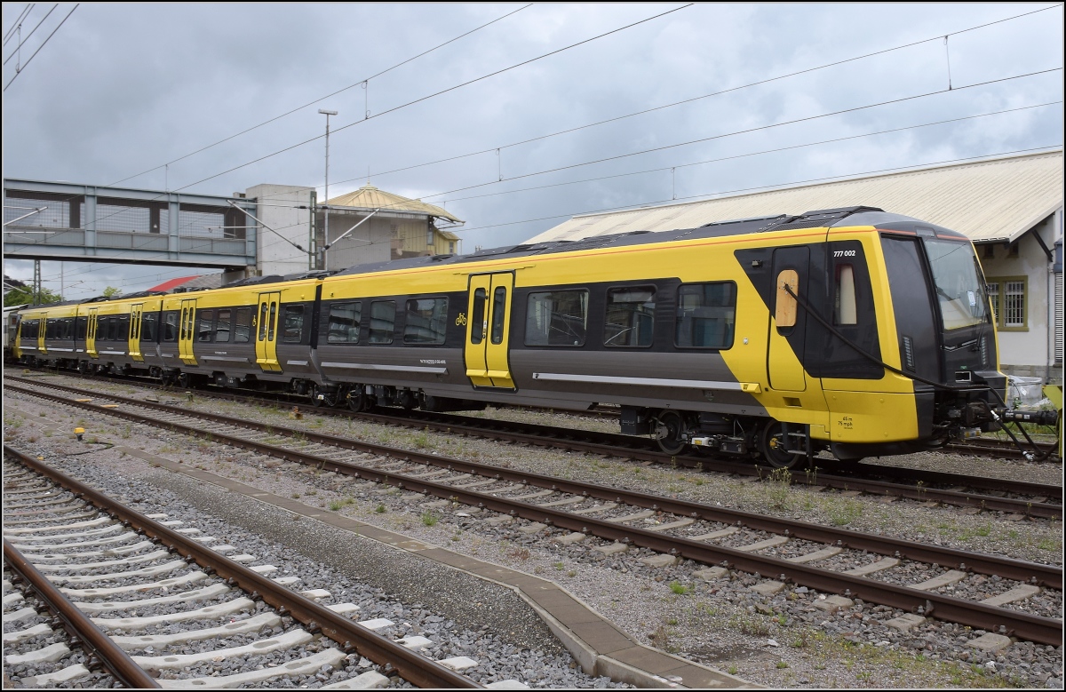 Class 777 für die Metro Liverpool auf dem Weg nach Altenrhein. Zug 777 002. Konstanz, Juli 2020.