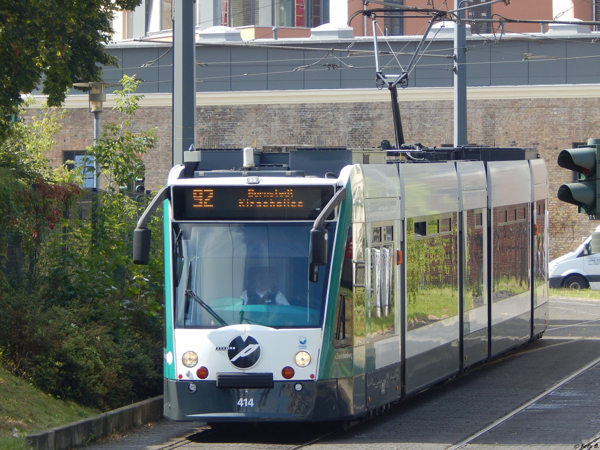 Combino NF8 Nr. 414 der ViP in Potsdam.