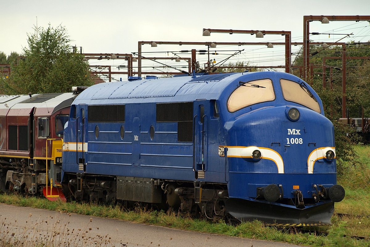 ContecRail MX 1008(Baunummer 2448, Dienstzeit DSB 1961-1987,Motor GM 12-567C, 1425PS, seit 2009 bei Contec), Padborg/DK 06.10.2011(üaVinG)